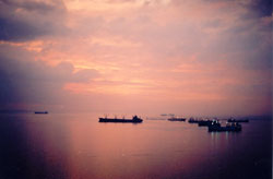 22. Manila Harbour I, VFR with Horizon
